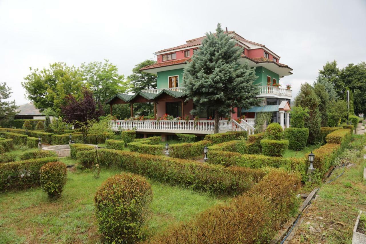 Hotel Villa Kabashi Korce Extérieur photo