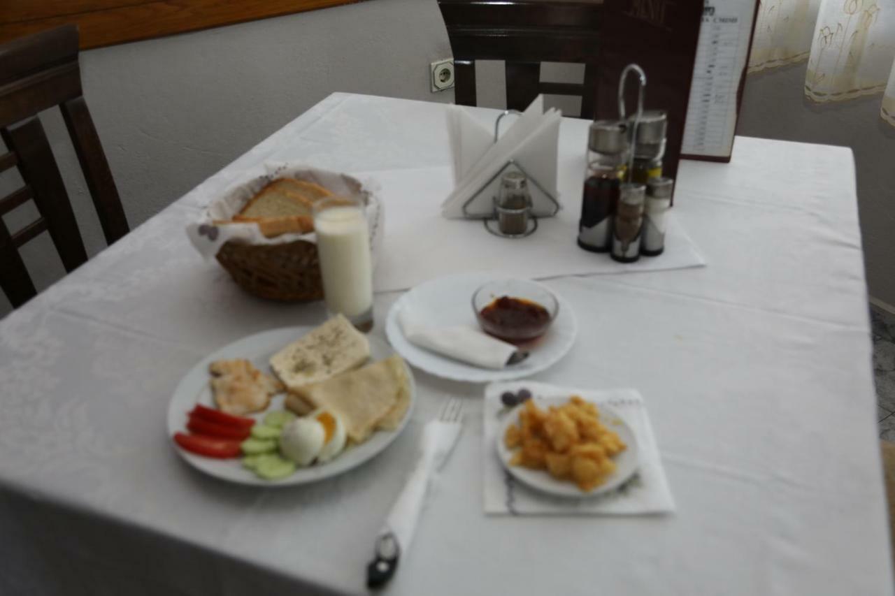 Hotel Villa Kabashi Korce Extérieur photo