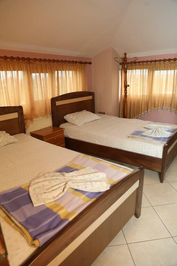 Hotel Villa Kabashi Korce Extérieur photo
