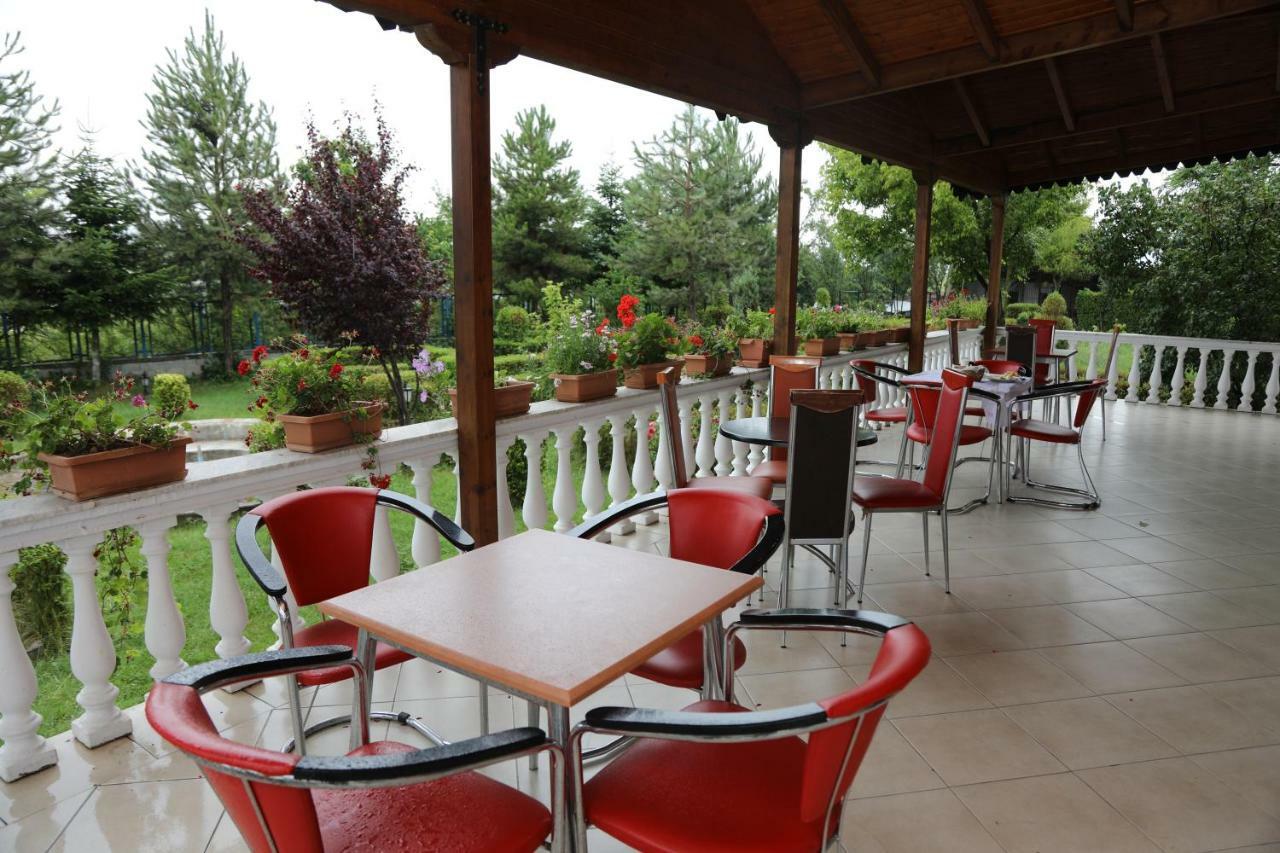 Hotel Villa Kabashi Korce Extérieur photo